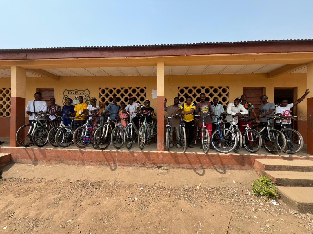 Students with bicycles at a Sierra Leone school distribution